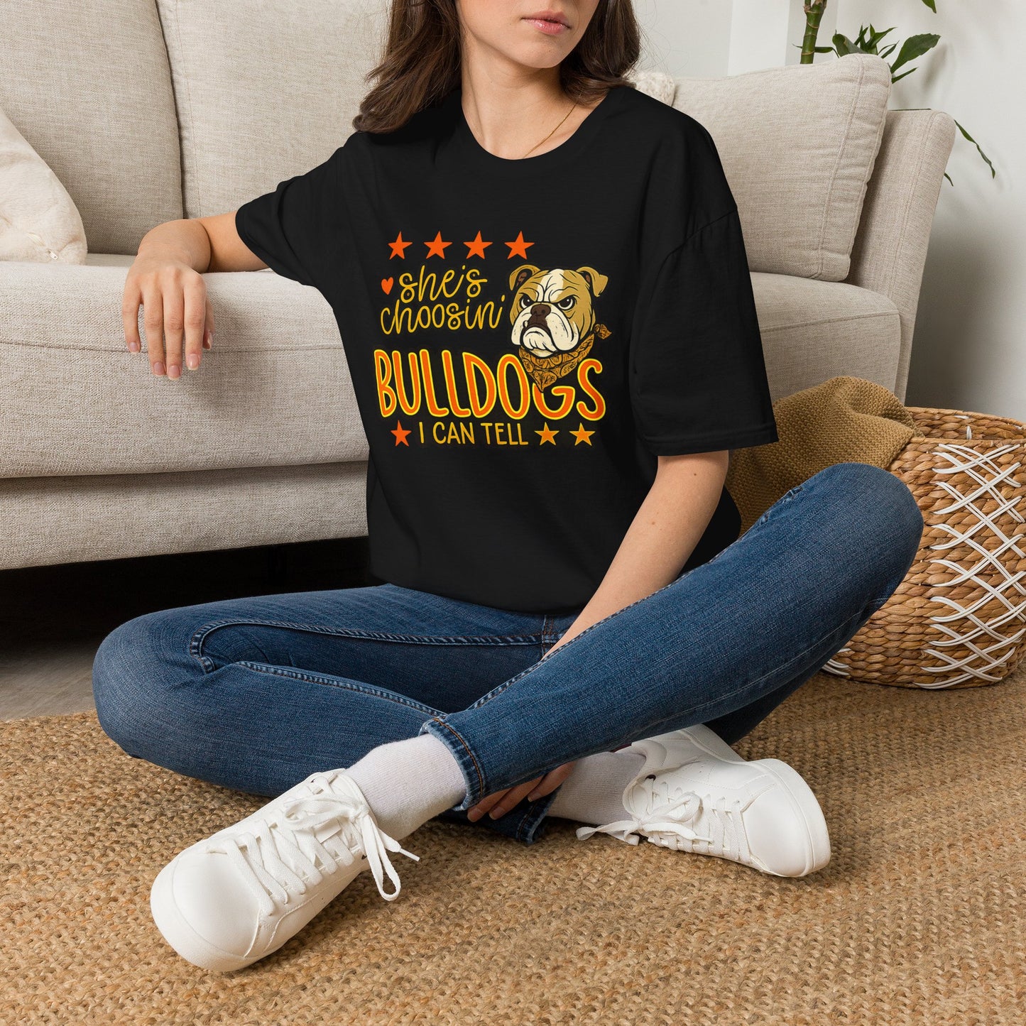 Softstyle She's Choosin' Bulldogs T-Shirt — Graphic tee